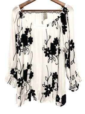 FORGOTTEN GRACE | White Floral Embroidered Peasant Boho Poetcore Blouse